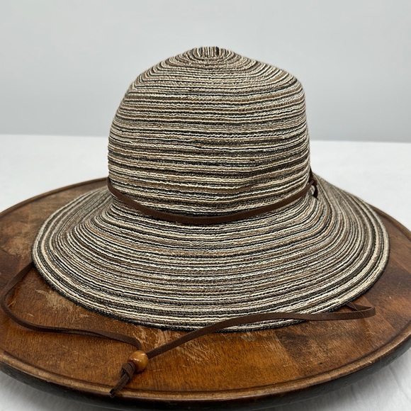 Eddie Bauer Hat Womens Large/XL Borwn Metallic Wide Brim Sun Hat Chin Strap Hike - Picture 1 of 10